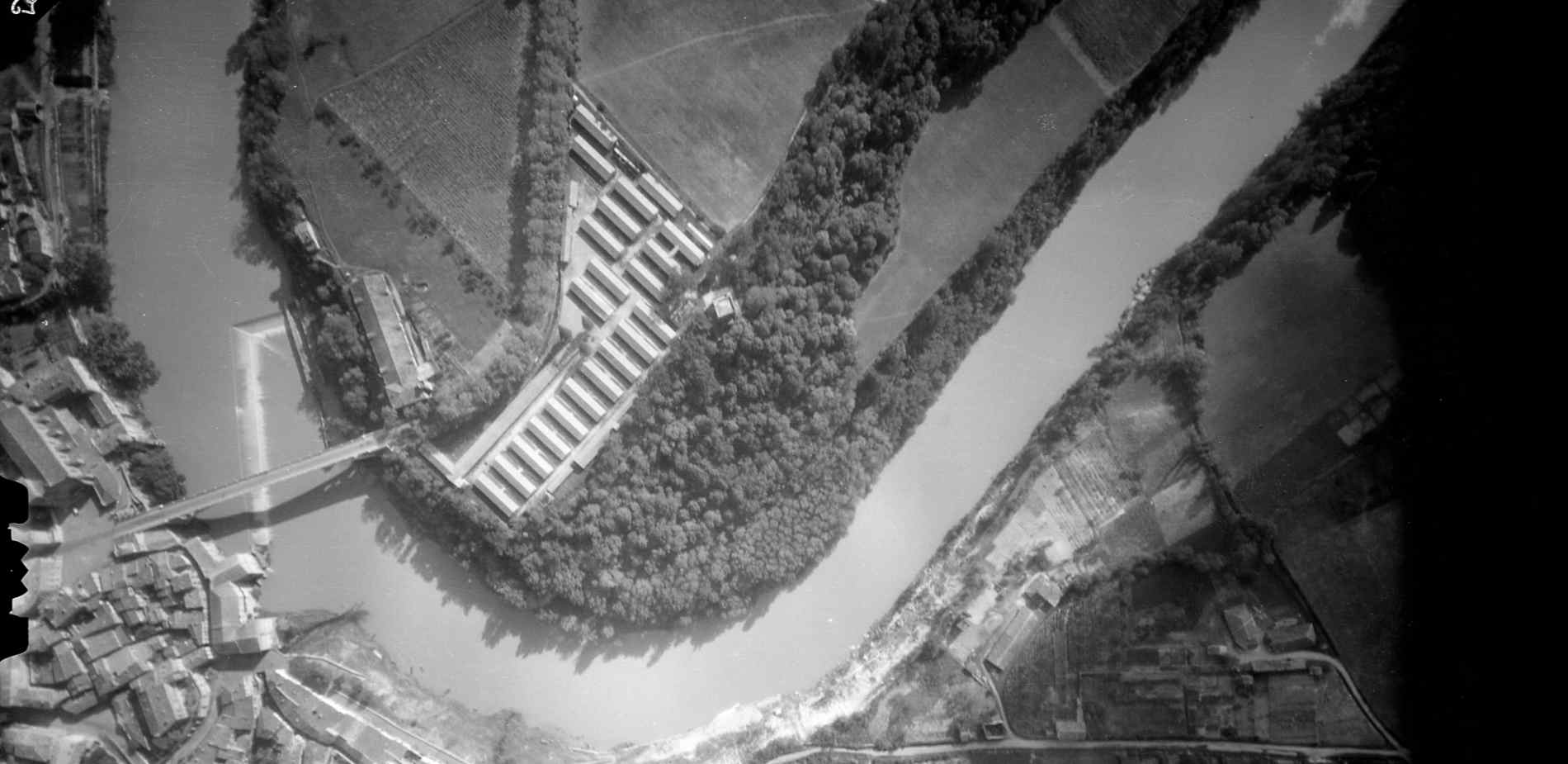 Indications sur les personnes internées au camp de Brens entre le 8 février 1942 et le 4 juin 1944
